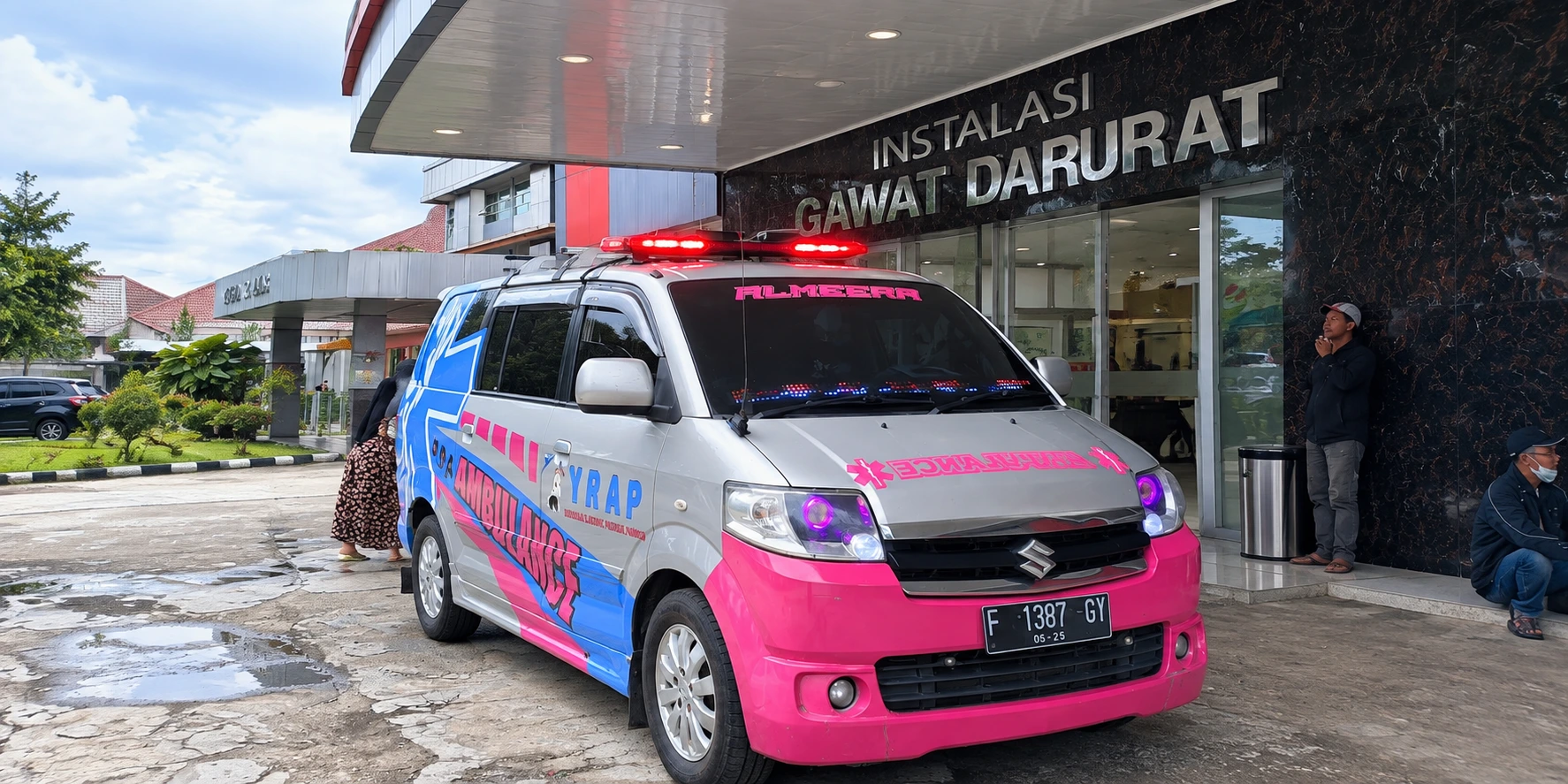 Perjalanan pengantaran pasien menggunakan ambulans Prime Rescue